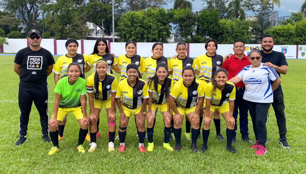 equipo-femenino-deportes